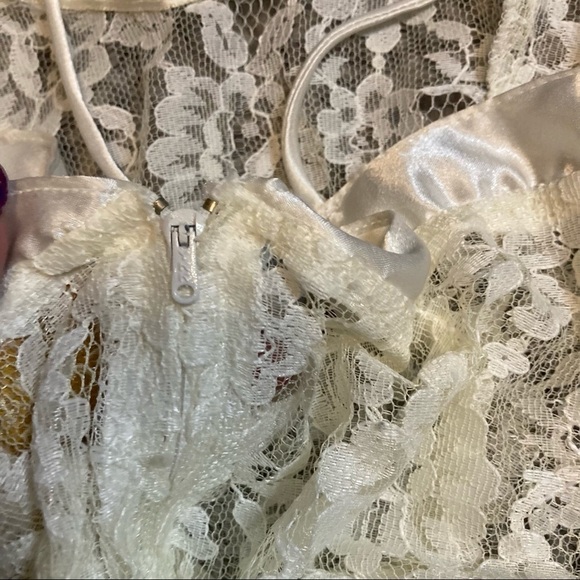 VINTAGE Gold Label VS White Lace Teddy Bodysuit - Picture 11 of 13